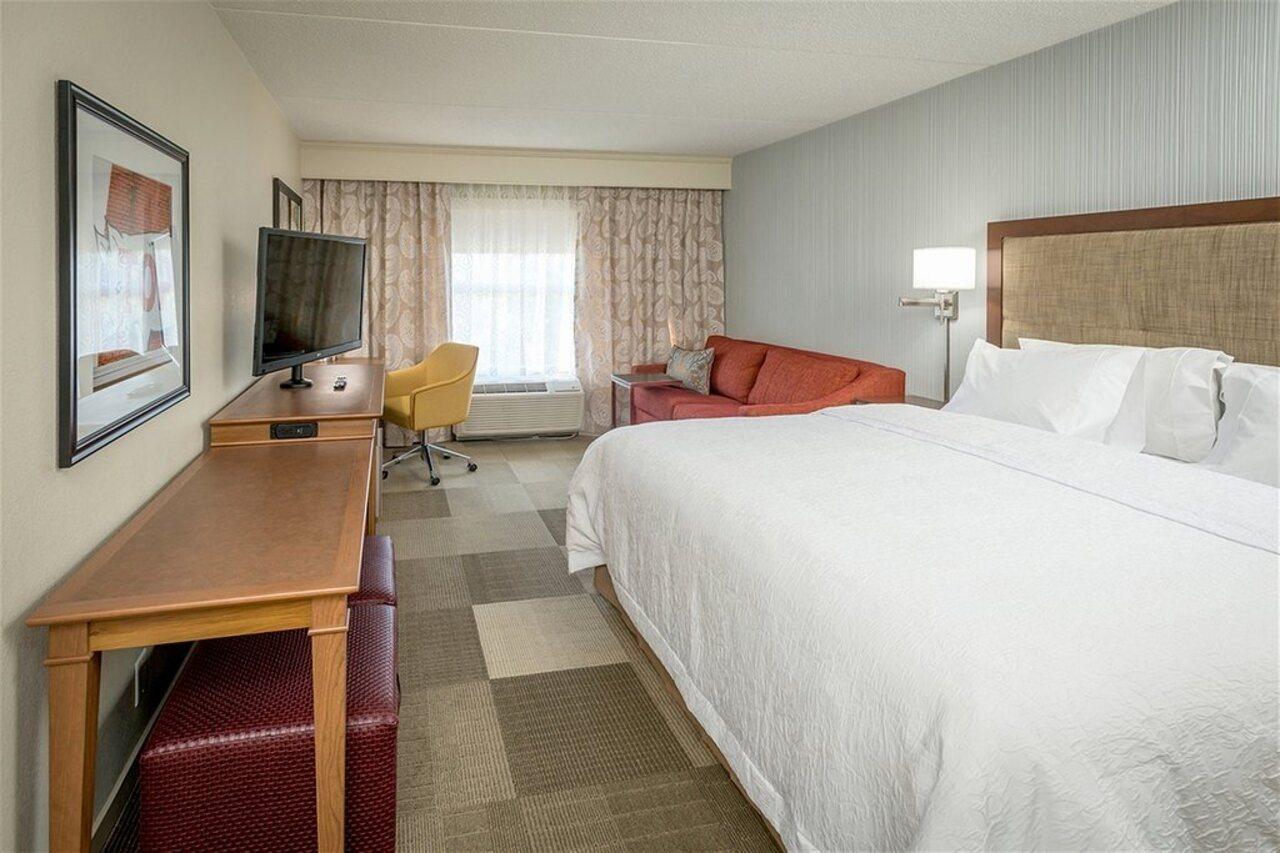 Hampton Inn Cranbury Экстерьер фото