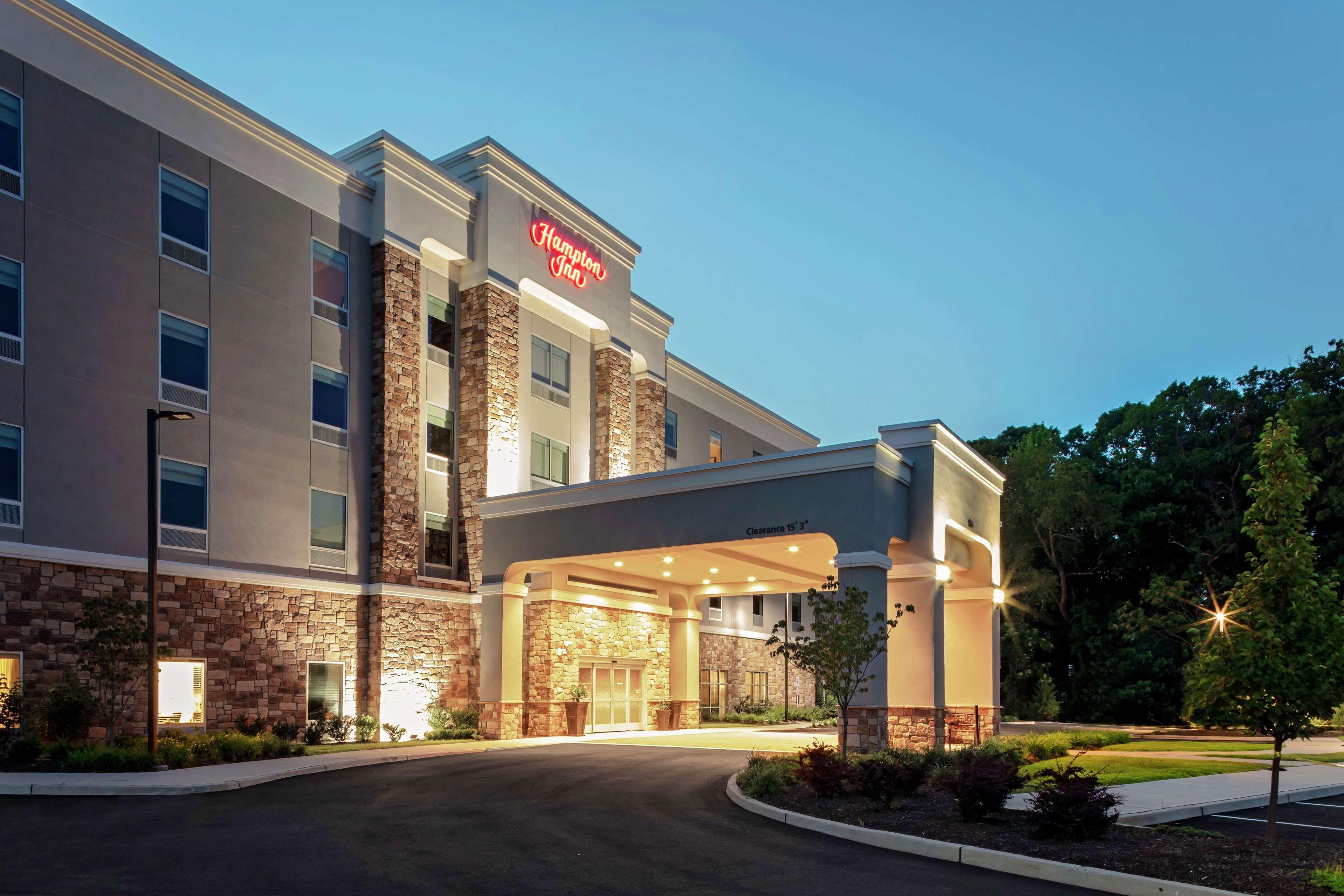 Hampton Inn Cranbury Экстерьер фото